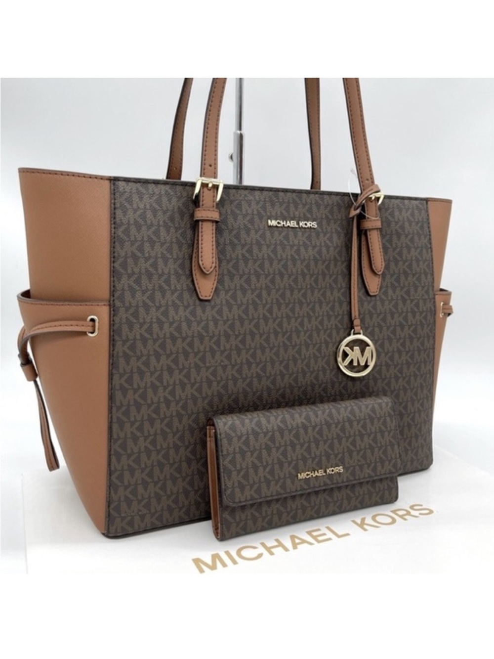 Michael Kors Large Gilly Brown Tote Shoulder Bag and Wallet Set